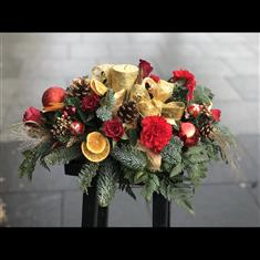 Gold Table Arrangement 