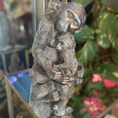 Silver monkey with baby figure 